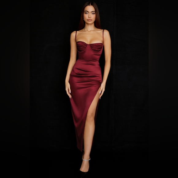15. NWT HOUSE OF CB FLORA SATIN PLEATED CORSET MIDI DRESS IN SIZE SMALL PLUS CUP - Picture 4 of 14